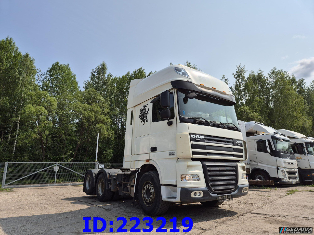 DAF XF 105.460 6X2 (10 tyre) Retarder Euro5 - Vlačilec: slika 1 DAF XF 105.460 6X2 (10 tyre) Retarder Euro5 - Vlačilec: slika 1
