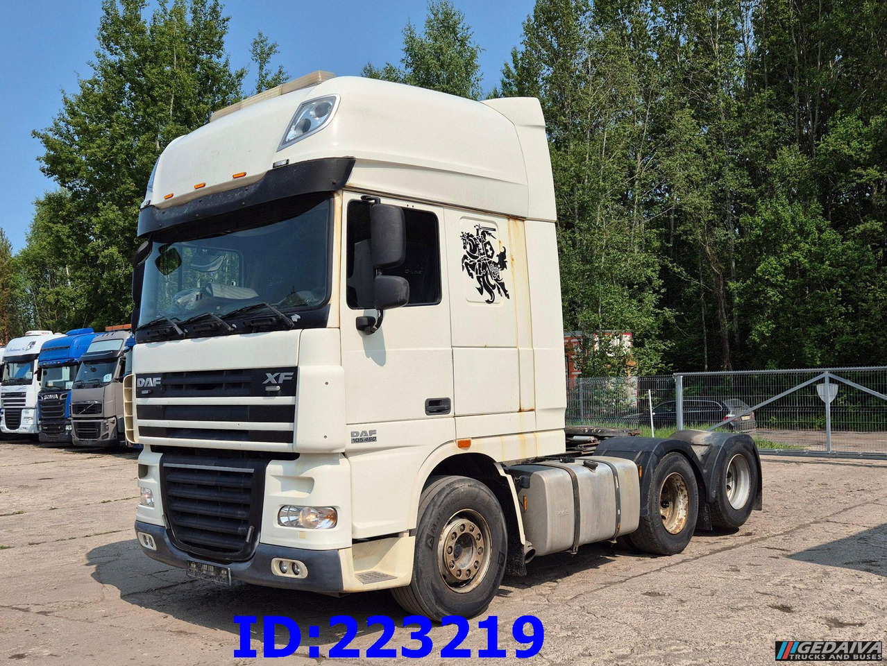 DAF XF 105.460 6X2 (10 tyre) Retarder Euro5 - Vlačilec: slika 4 DAF XF 105.460 6X2 (10 tyre) Retarder Euro5 - Vlačilec: slika 4