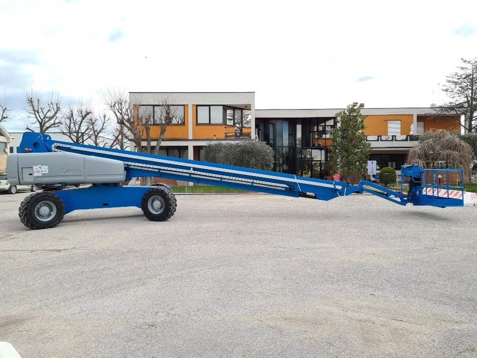 Genie S125 4WD - Teleskopska dvižna ploščad: slika 2 Genie S125 4WD - Teleskopska dvižna ploščad: slika 2