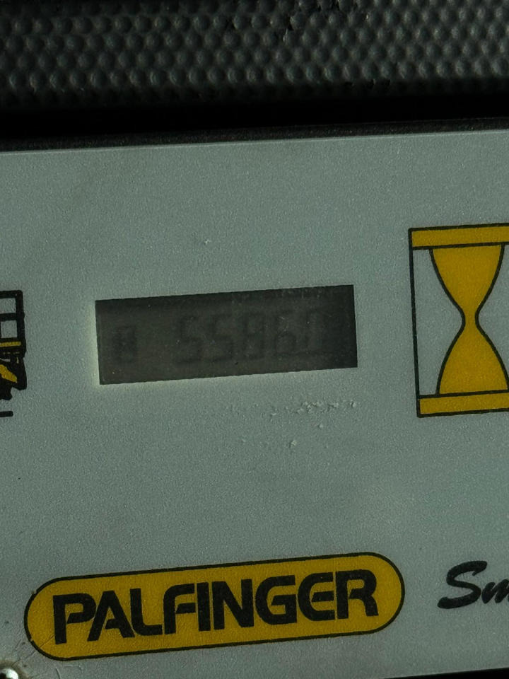 - Dvižna ploščad montirana na tovornjak: slika 5 - Dvižna ploščad montirana na tovornjak: slika 5