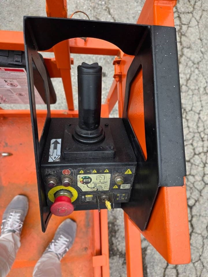 JLG 6 RS - Škarjasta dvižna ploščad: slika 2 JLG 6 RS - Škarjasta dvižna ploščad: slika 2