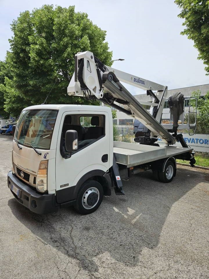 Oil & Steel Snake 21.12  - Dvižna ploščad montirana na tovornjak: slika 1 Oil & Steel Snake 21.12  - Dvižna ploščad montirana na tovornjak: slika 1