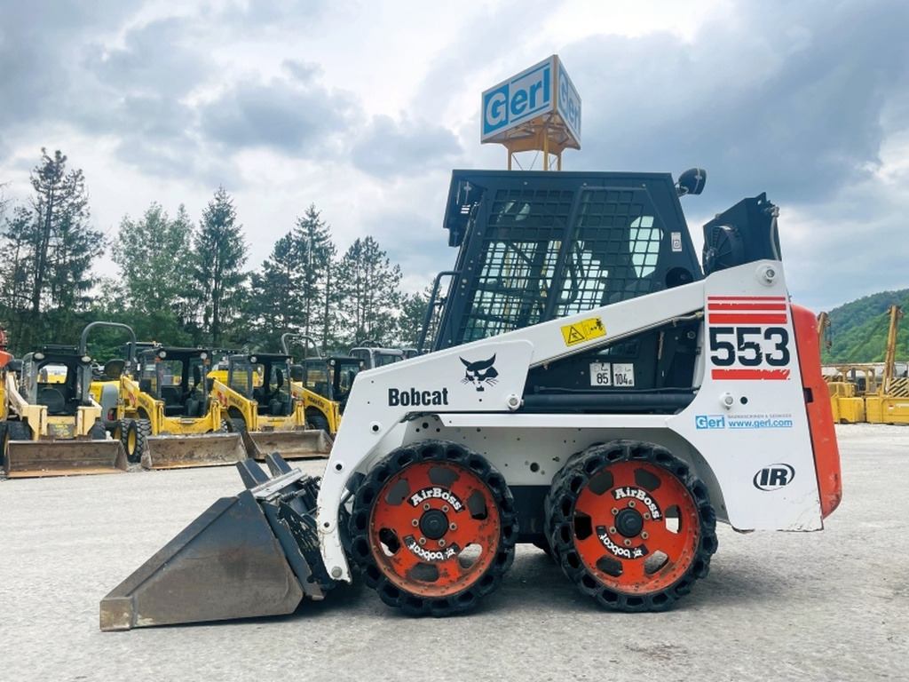Bobcat 553 (3998) - Mini nakladalec: slika 1 Bobcat 553 (3998) - Mini nakladalec: slika 1