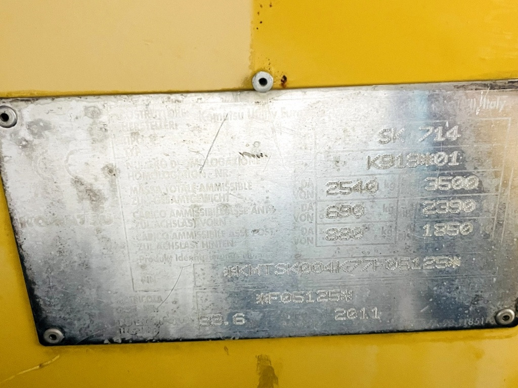 Komatsu SK714 (3906) - Mini nakladalec: slika 3 Komatsu SK714 (3906) - Mini nakladalec: slika 3