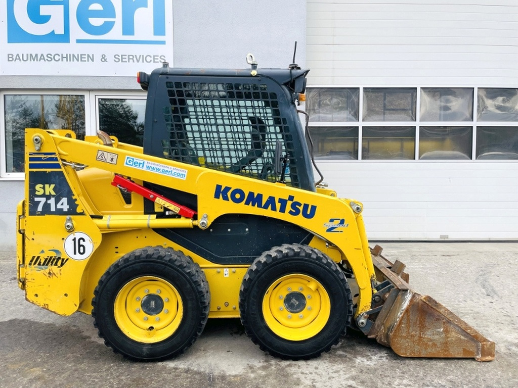 Komatsu SK714-5 (3947) - Mini nakladalec: slika 2 Komatsu SK714-5 (3947) - Mini nakladalec: slika 2