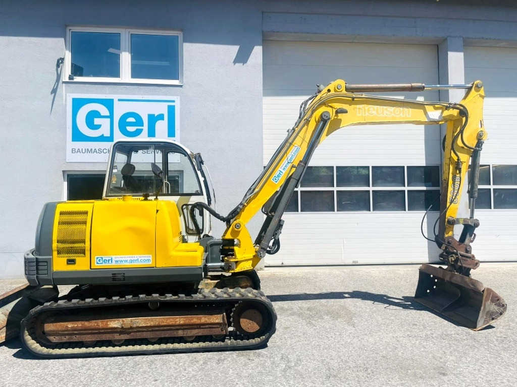 Neuson G8002 RDV (4015) - Mini bager: slika 2 Neuson G8002 RDV (4015) - Mini bager: slika 2