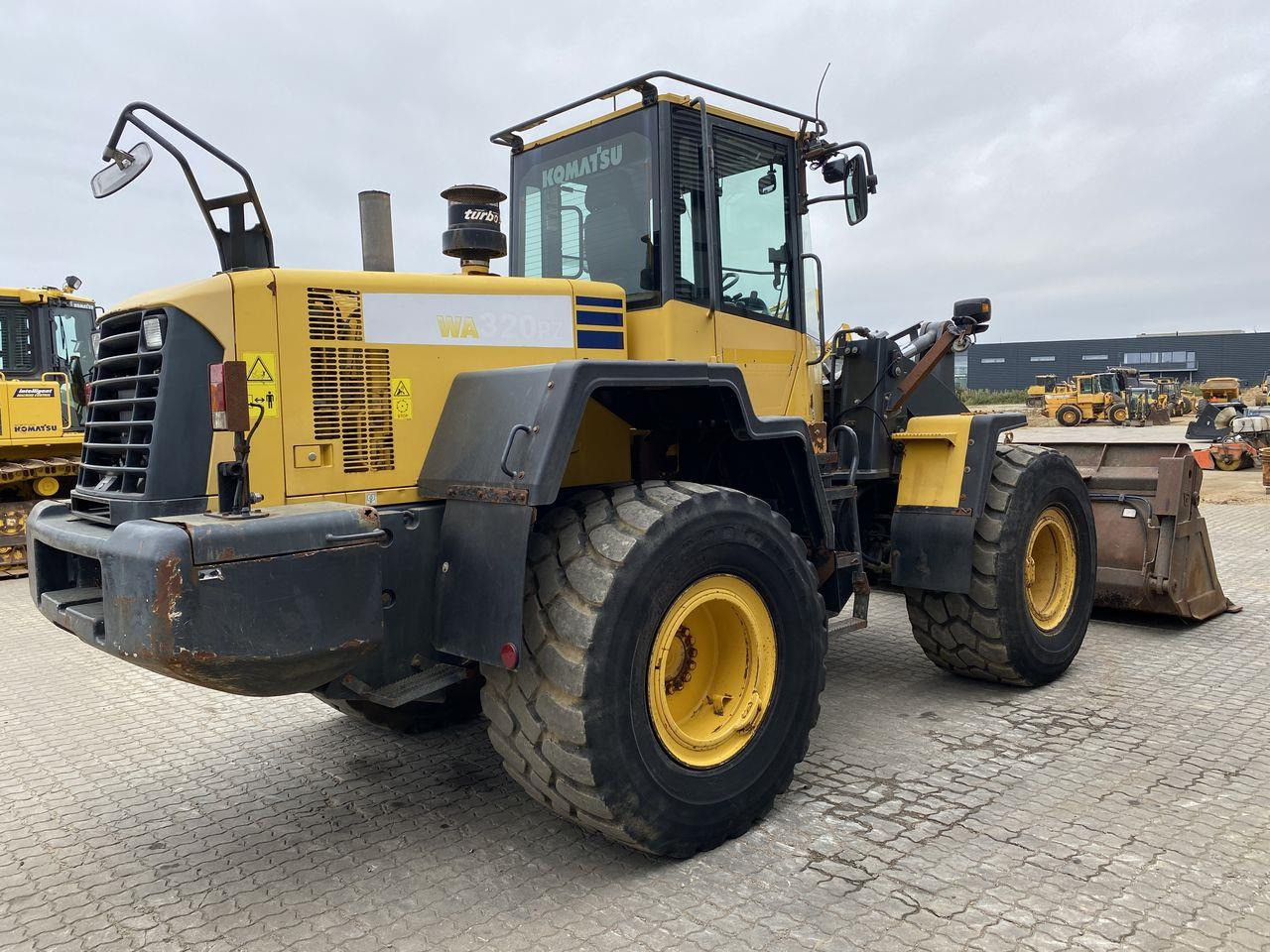 Komatsu WA320PZ-6 - Kolesni nakladalec: slika 4 Komatsu WA320PZ-6 - Kolesni nakladalec: slika 4