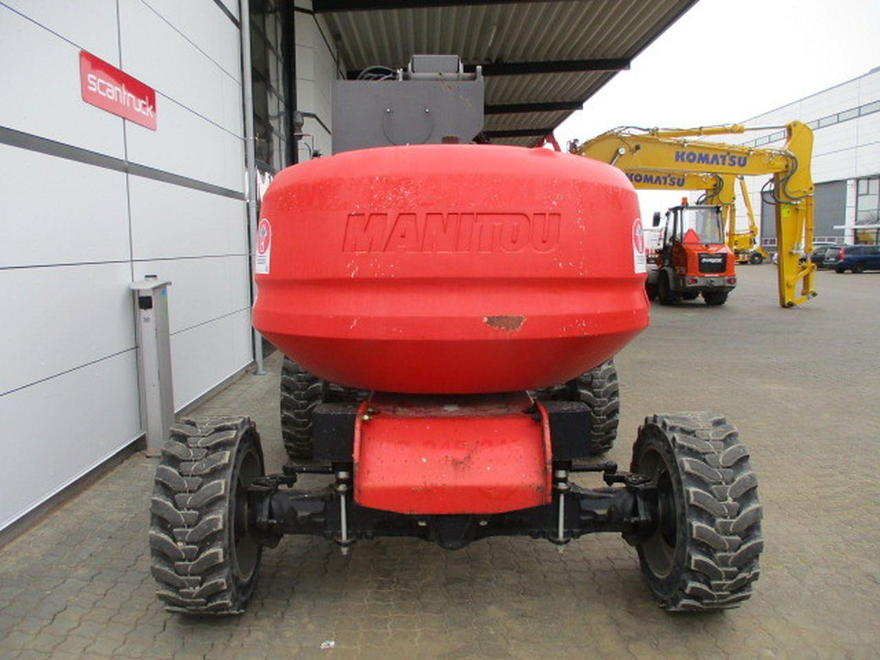 Zglobna dvižna ploščad Manitou 160ATJ RC: slika 6
