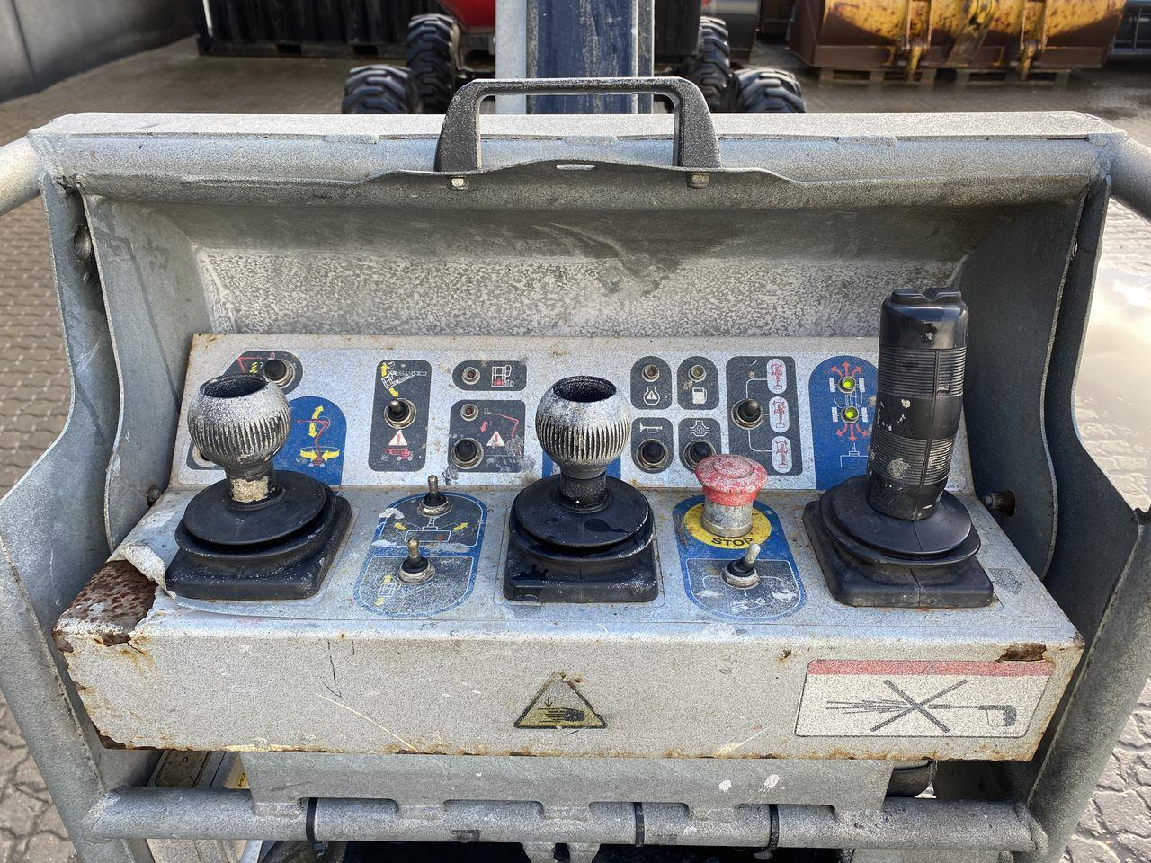 Manitou 180ATJ 2 RC - Zglobna dvižna ploščad: slika 3 Manitou 180ATJ 2 RC - Zglobna dvižna ploščad: slika 3