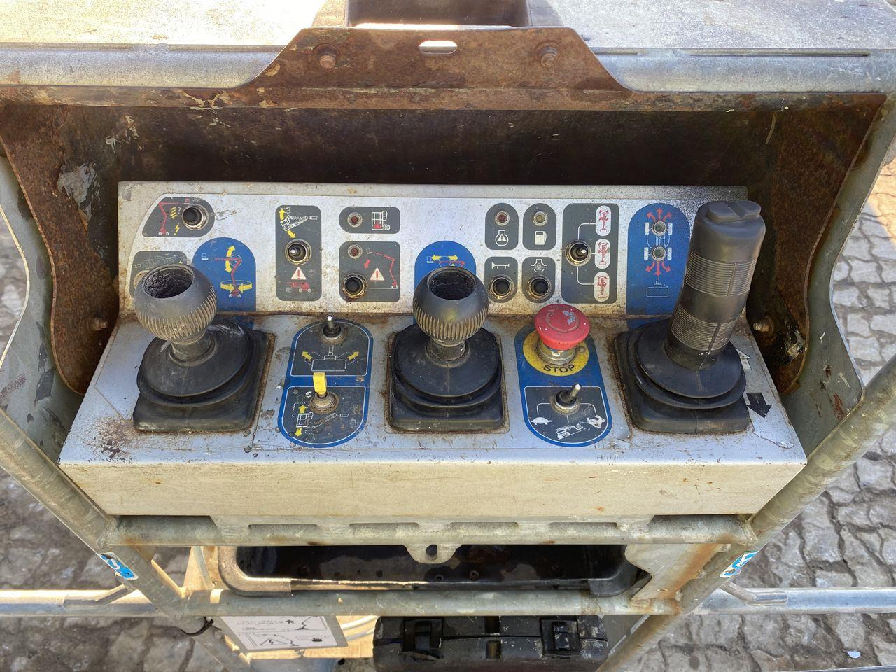 Manitou 200ATJ RC - Zglobna dvižna ploščad: slika 3 Manitou 200ATJ RC - Zglobna dvižna ploščad: slika 3