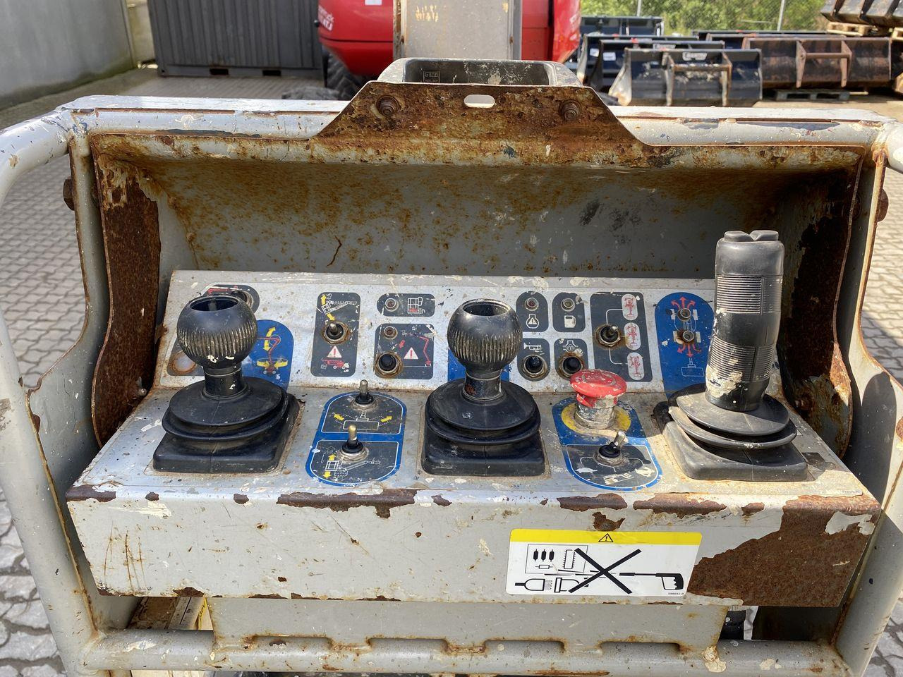 Manitou 200ATJ RC - Zglobna dvižna ploščad: slika 3 Manitou 200ATJ RC - Zglobna dvižna ploščad: slika 3