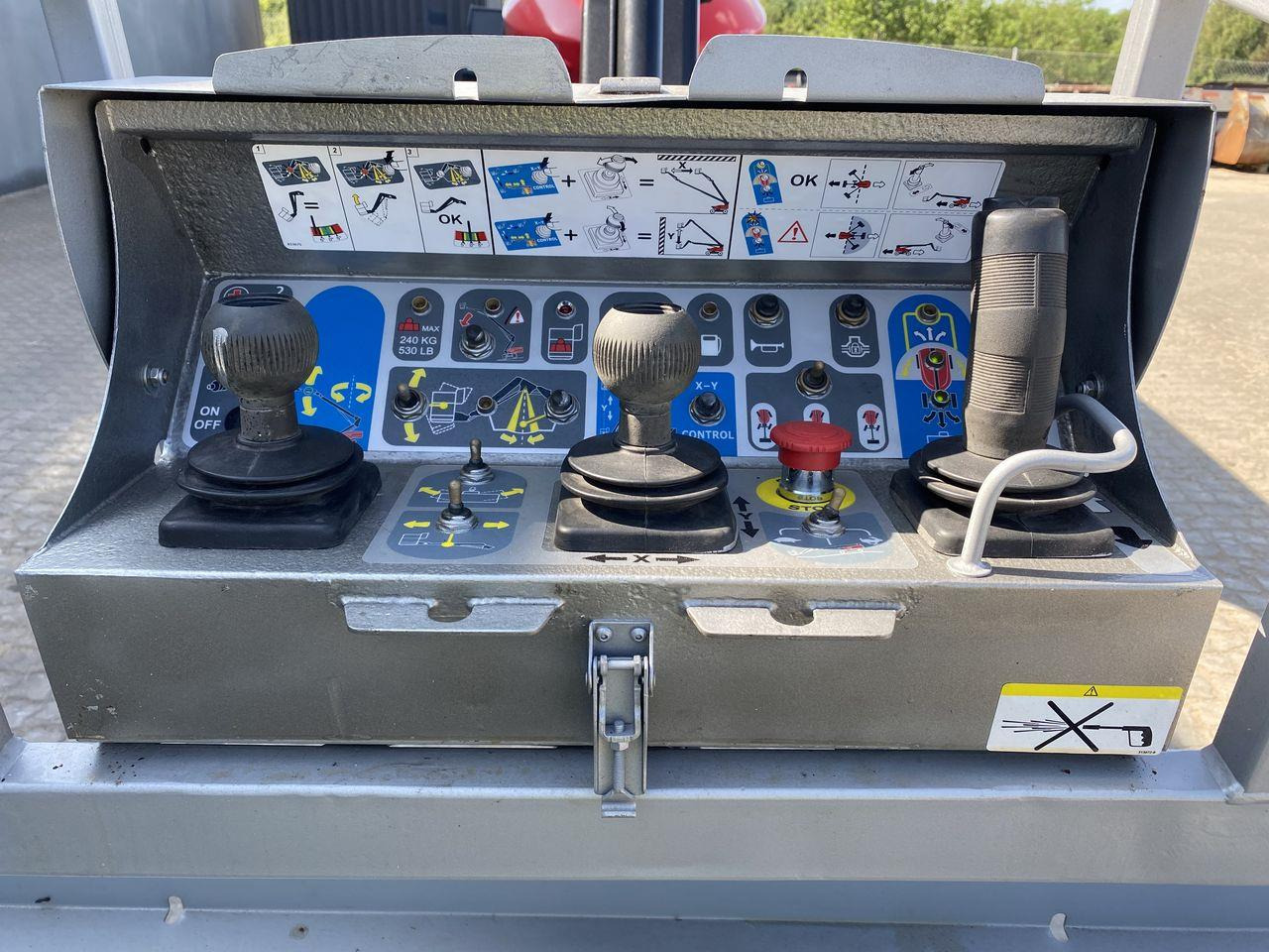 Manitou 280TJ - Teleskopska dvižna ploščad: slika 3 Manitou 280TJ - Teleskopska dvižna ploščad: slika 3