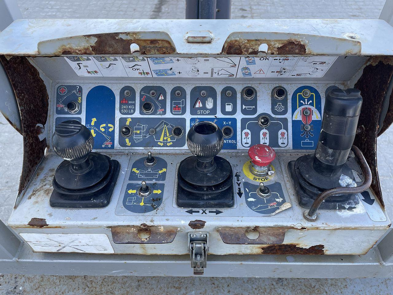 Manitou 280TJ - Teleskopska dvižna ploščad: slika 3 Manitou 280TJ - Teleskopska dvižna ploščad: slika 3