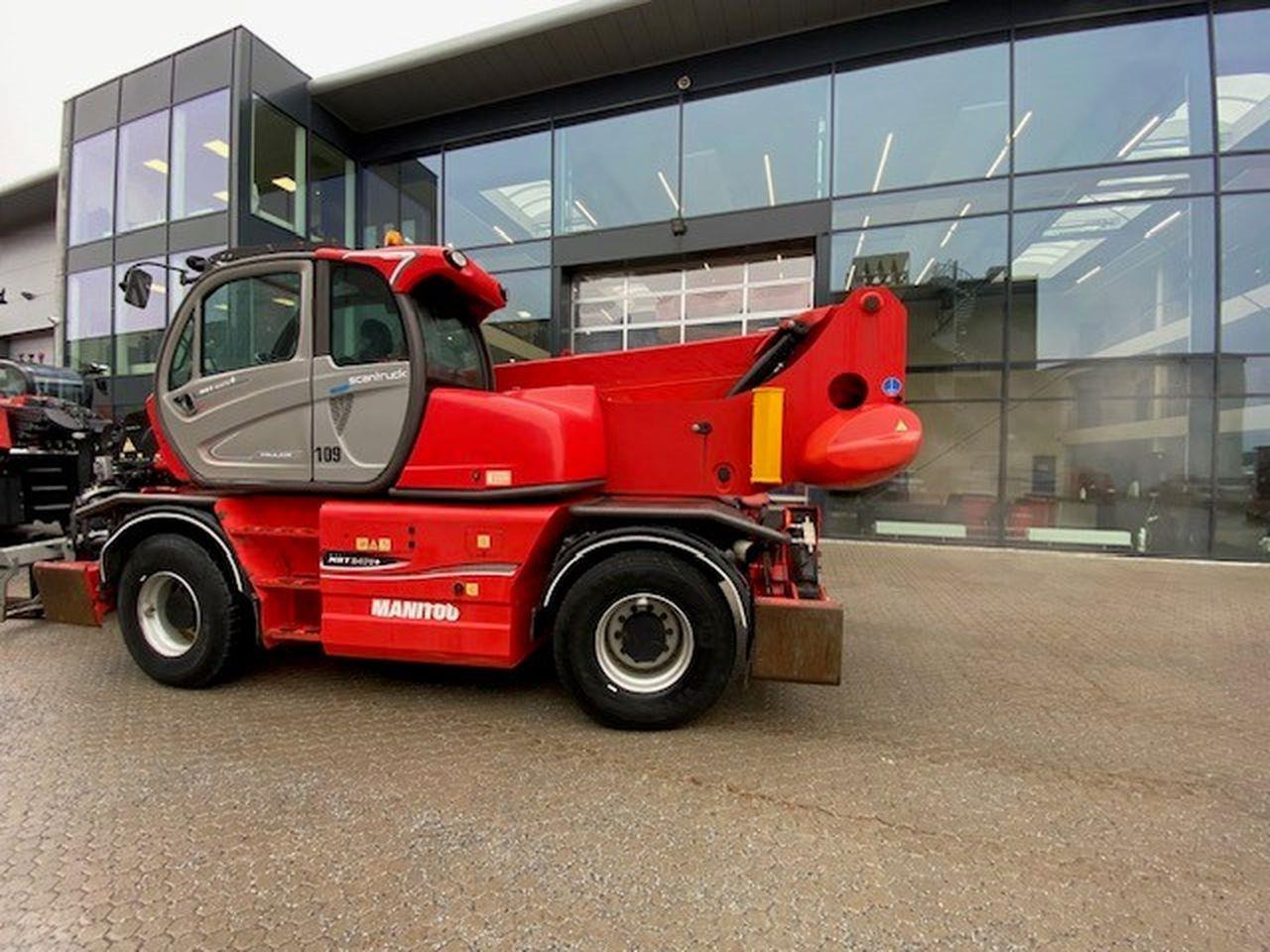 Manitou MRT2470P+ ST4 - Teleskopski viličar: slika 2 Manitou MRT2470P+ ST4 - Teleskopski viličar: slika 2