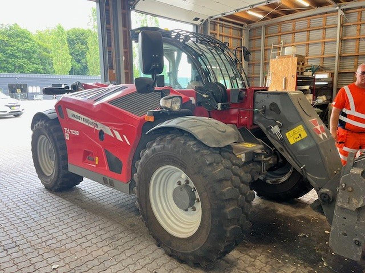 Massey Fergusson TH7038X - Teleskopski viličar: slika 1 Massey Fergusson TH7038X - Teleskopski viličar: slika 1