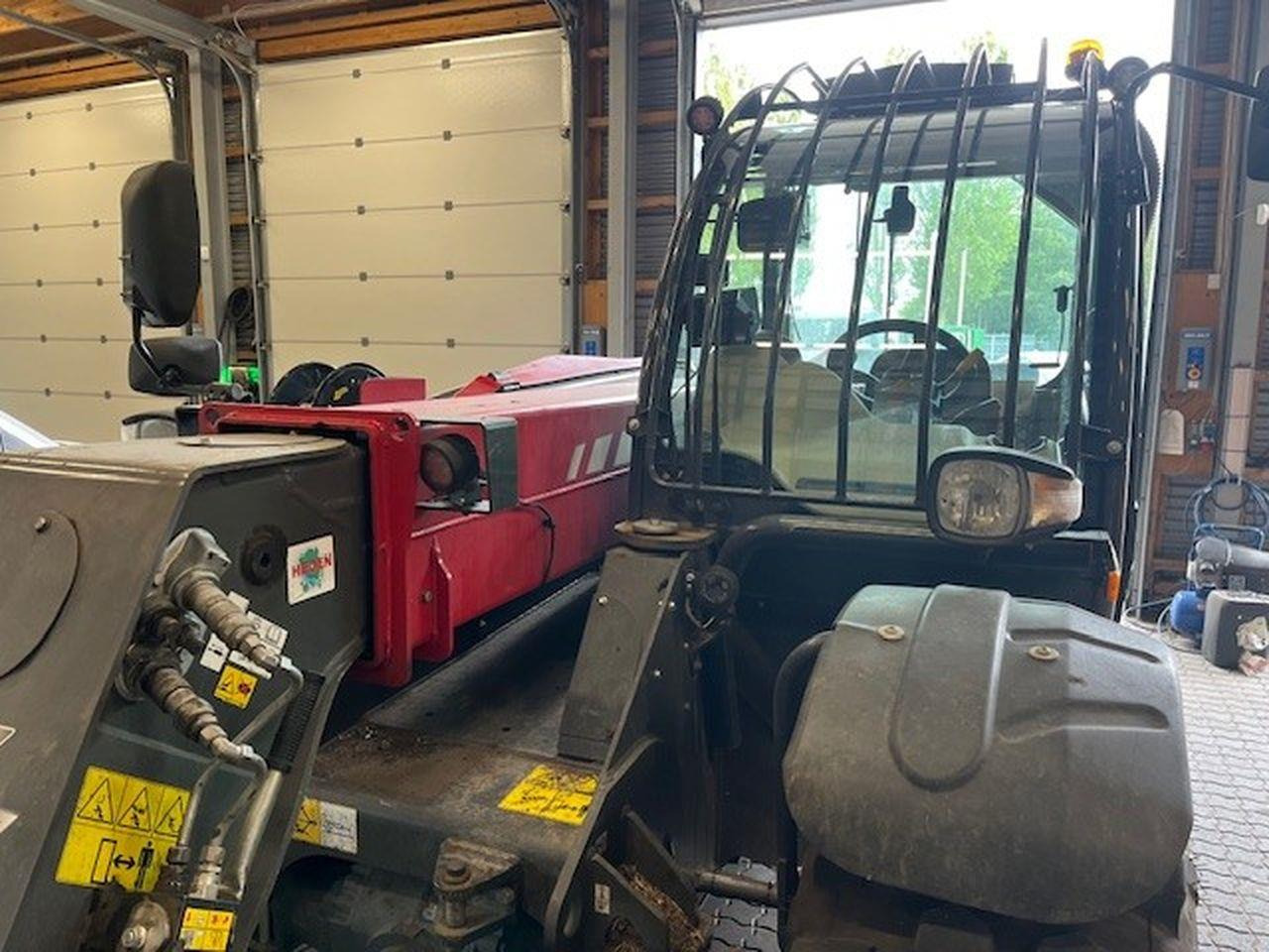 Massey Fergusson TH7038X - Teleskopski viličar: slika 3 Massey Fergusson TH7038X - Teleskopski viličar: slika 3