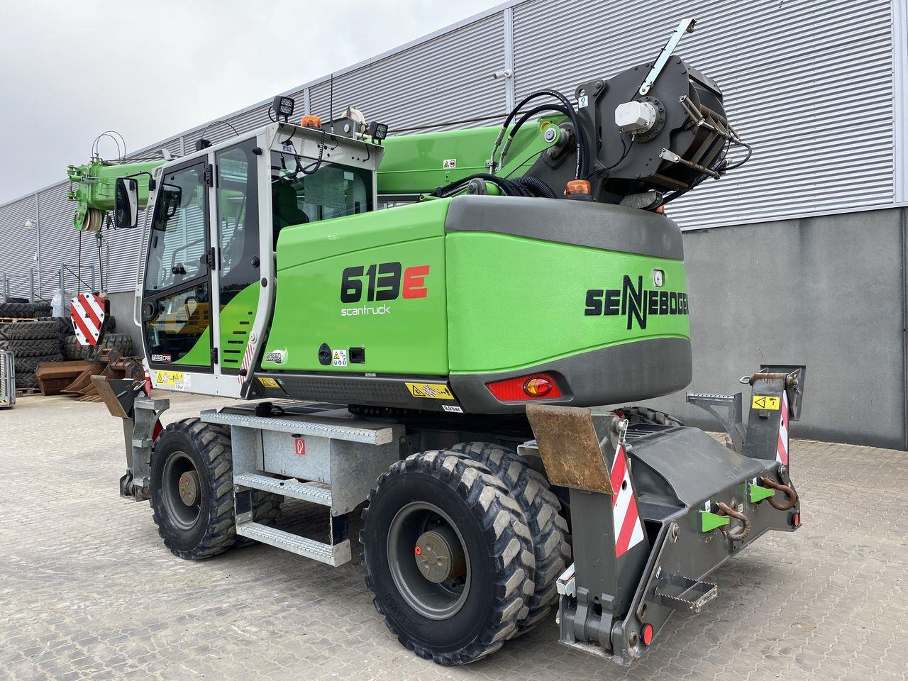 SENNEBOGEN 613E-M - Bager za prekladanje primarnih/ Sekundarnih surovin: slika 2 SENNEBOGEN 613E-M - Bager za prekladanje primarnih/ Sekundarnih surovin: slika 2