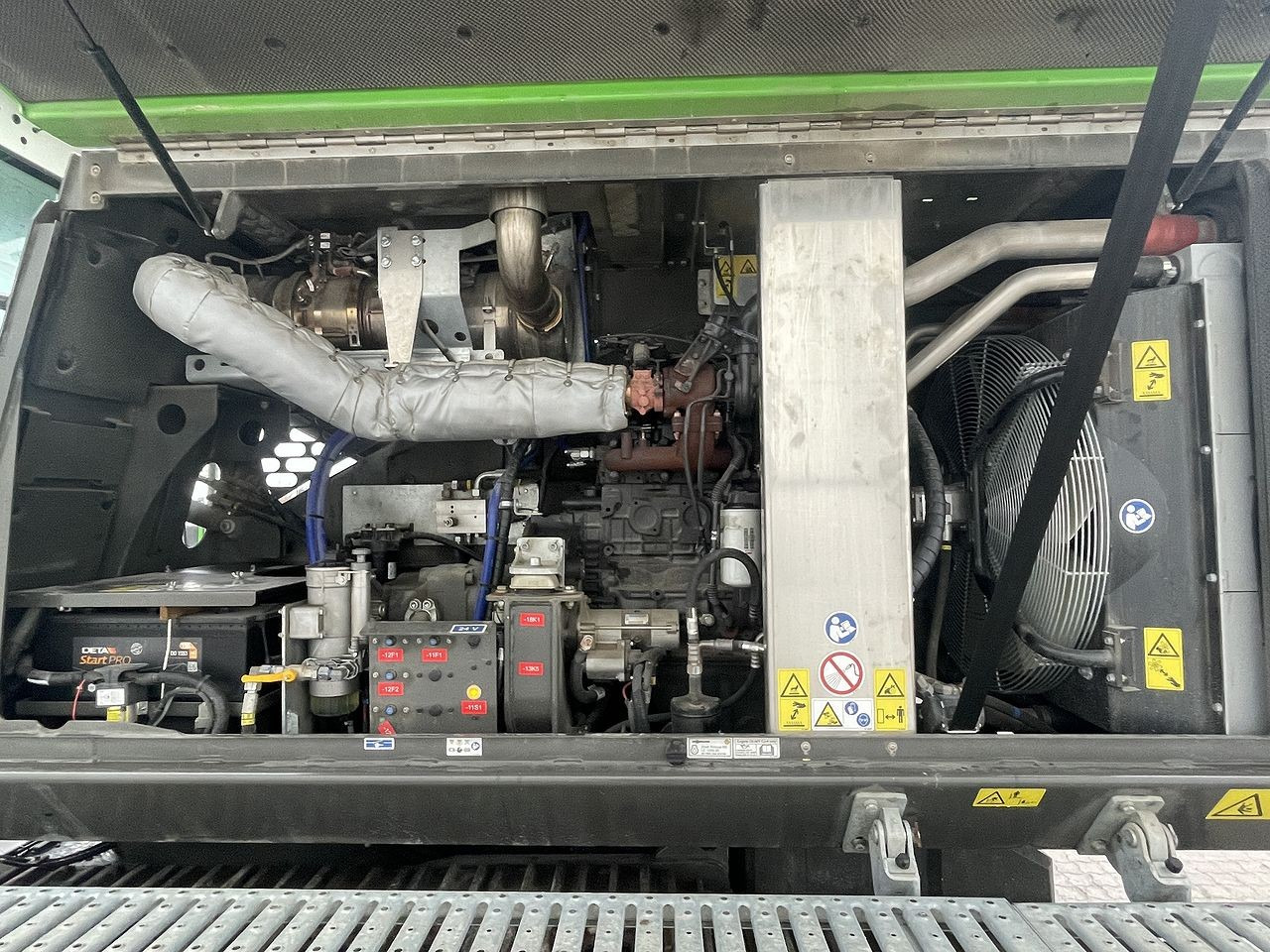 Bager za prekladanje primarnih/ Sekundarnih surovin SENNEBOGEN 643E-R: slika 8 Bager za prekladanje primarnih/ Sekundarnih surovin SENNEBOGEN 643E-R: slika 8