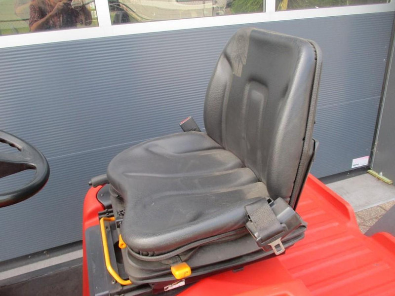 Linde P 60 - Vlečni traktor: slika 5 Linde P 60 - Vlečni traktor: slika 5