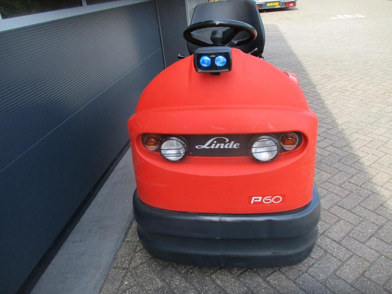 Linde P 60 - Vlečni traktor: slika 5 Linde P 60 - Vlečni traktor: slika 5
