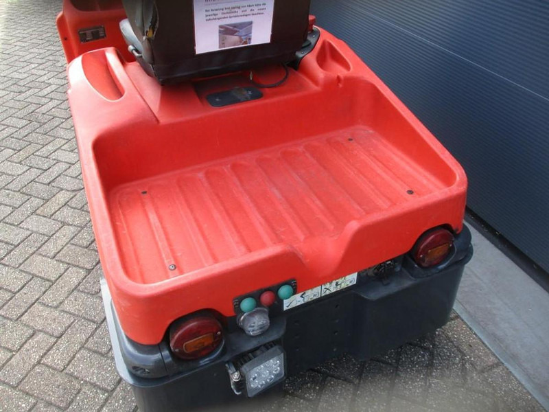 Linde P 60 - Vlečni traktor: slika 4 Linde P 60 - Vlečni traktor: slika 4