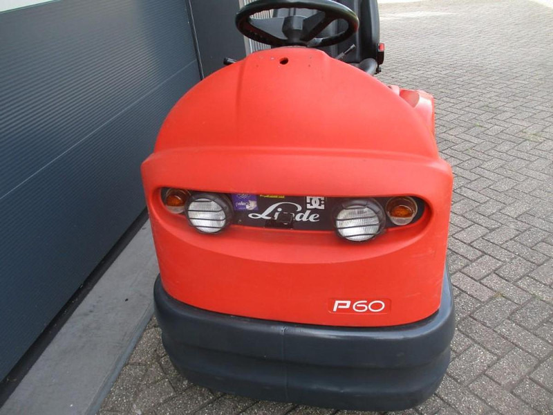 Linde P 60 - Vlečni traktor: slika 5 Linde P 60 - Vlečni traktor: slika 5