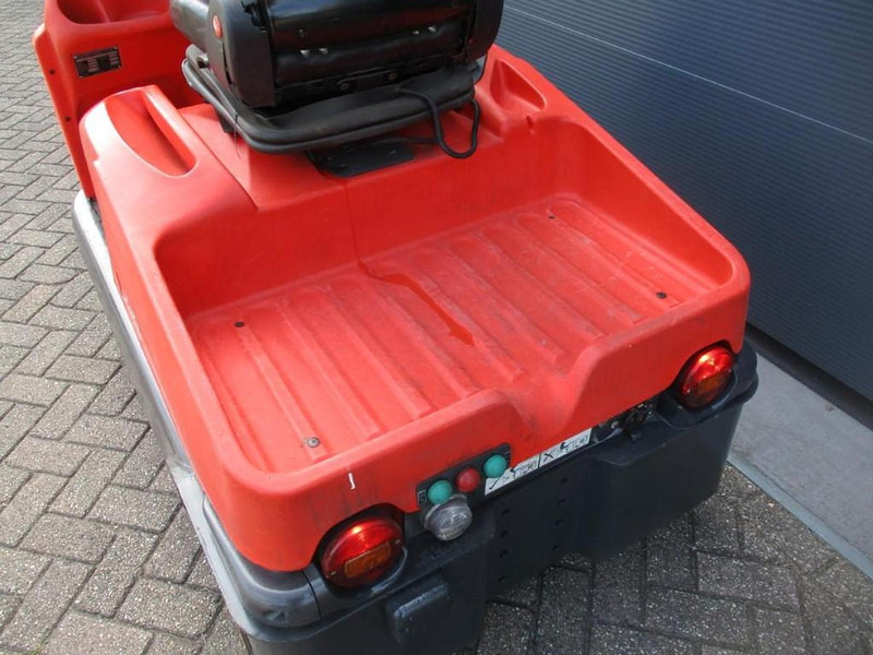 Linde P 60 - Vlečni traktor: slika 4 Linde P 60 - Vlečni traktor: slika 4