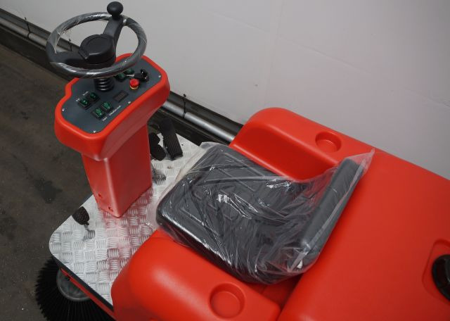 EP T1260 - Industrijski pometalni stroj: slika 3 EP T1260 - Industrijski pometalni stroj: slika 3