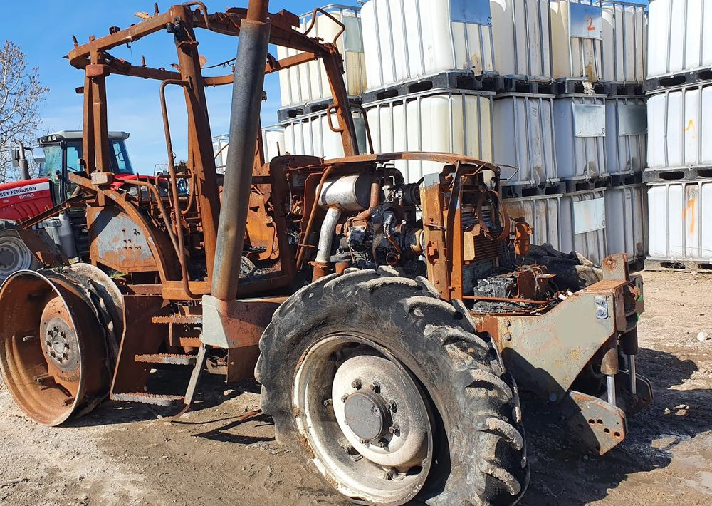 Claas Ares Renault 556 wał blok silnik głowica most zwolnica skrzynia - Menjalnik za Kmetijski stroj: slika 1 Claas Ares Renault 556 wał blok silnik głowica most zwolnica skrzynia - Menjalnik za Kmetijski stroj: slika 1