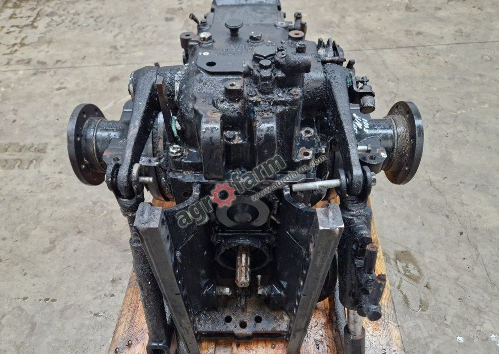 MOST TYLNY NEW HOLLAND T4.90N 87559163 - Transmission: slika 3 MOST TYLNY NEW HOLLAND T4.90N 87559163 - Transmission: slika 3