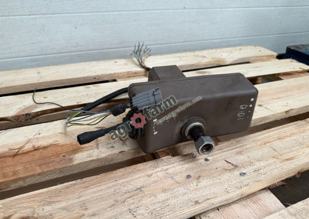 Moduł multifunkcyjny, John Deere 6155M - Električni sistem: slika 1 Moduł multifunkcyjny, John Deere 6155M - Električni sistem: slika 1