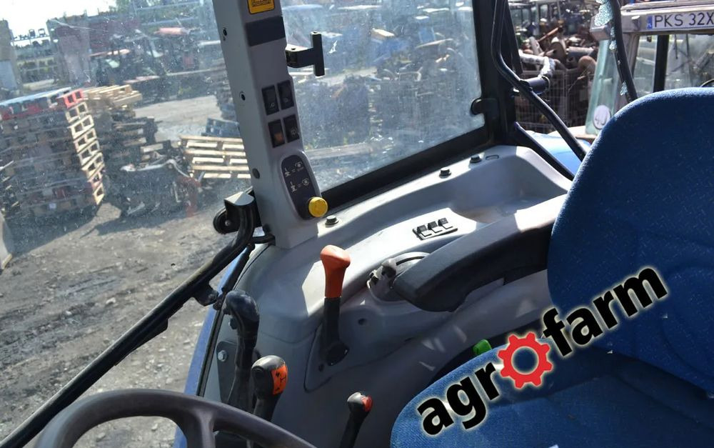 New Holland T5050 skrzynia silnik most obudowa piasta blok zawór - Menjalnik za Kmetijski stroj: slika 5 New Holland T5050 skrzynia silnik most obudowa piasta blok zawór - Menjalnik za Kmetijski stroj: slika 5