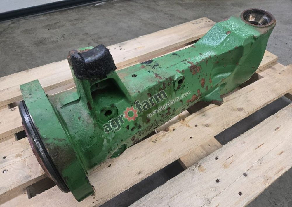 Obudowa mostu John Deere 6800, 6900, 6810, 6910 - Transmission: slika 2 Obudowa mostu John Deere 6800, 6900, 6810, 6910 - Transmission: slika 2