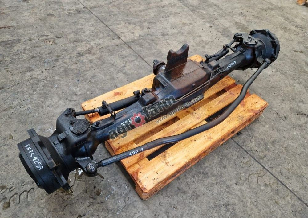 Przedni most New Holland TS125A - Transmission: slika 1 Przedni most New Holland TS125A - Transmission: slika 1