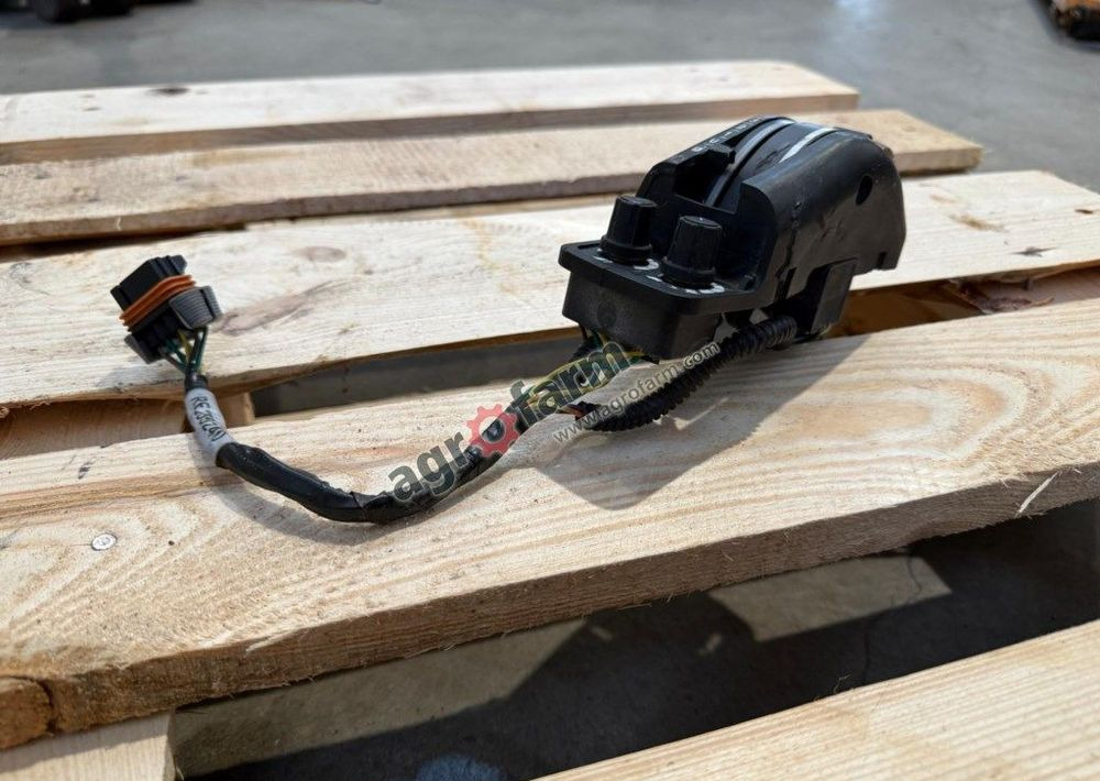 Sterownik EHR John deere 6155M - Električni sistem: slika 3 Sterownik EHR John deere 6155M - Električni sistem: slika 3