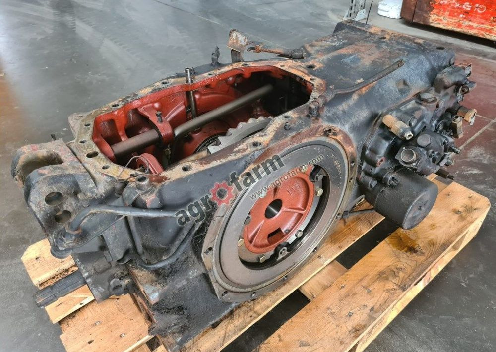 TYLNY MOST RENAULT ARES 556 0300B04 - Transmission: slika 2 TYLNY MOST RENAULT ARES 556 0300B04 - Transmission: slika 2