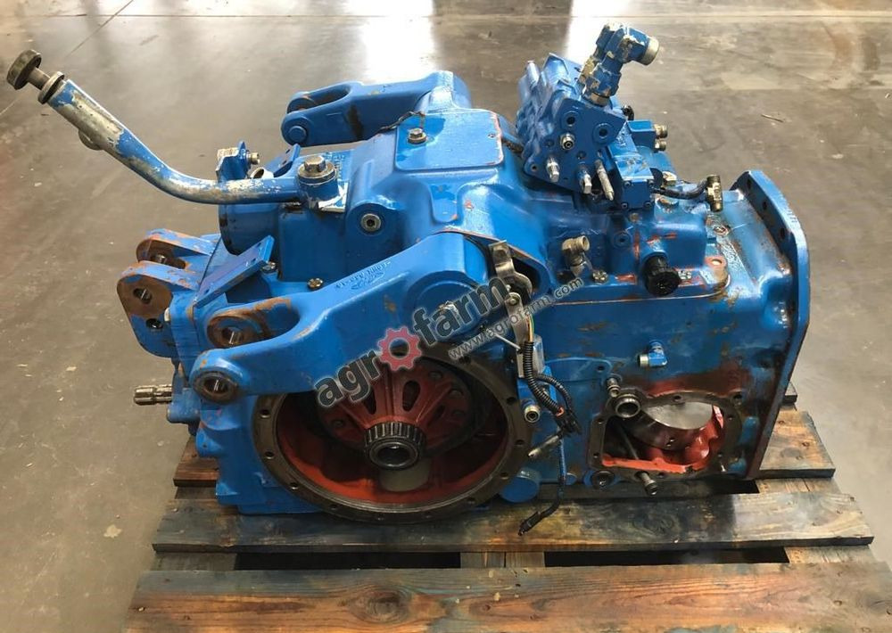 Tylny most Ford 7840 E9NN4024HD - Menjalnik: slika 4 Tylny most Ford 7840 E9NN4024HD - Menjalnik: slika 4