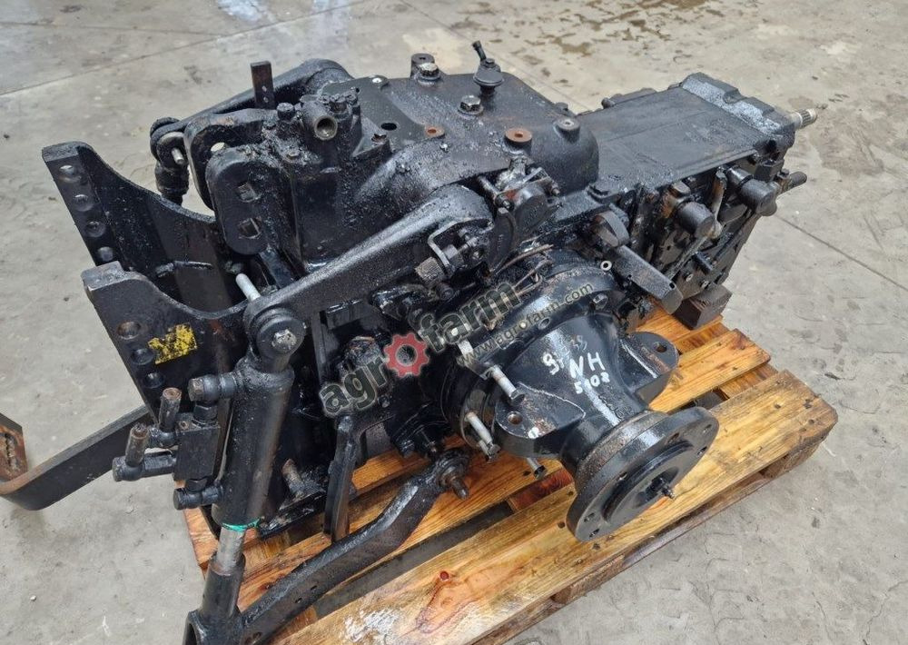 Tylny most New Holland T4.90N 87559163 - Menjalnik: slika 4 Tylny most New Holland T4.90N 87559163 - Menjalnik: slika 4