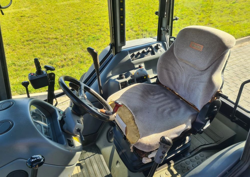 Valtra A95 - Traktor: slika 5 Valtra A95 - Traktor: slika 5