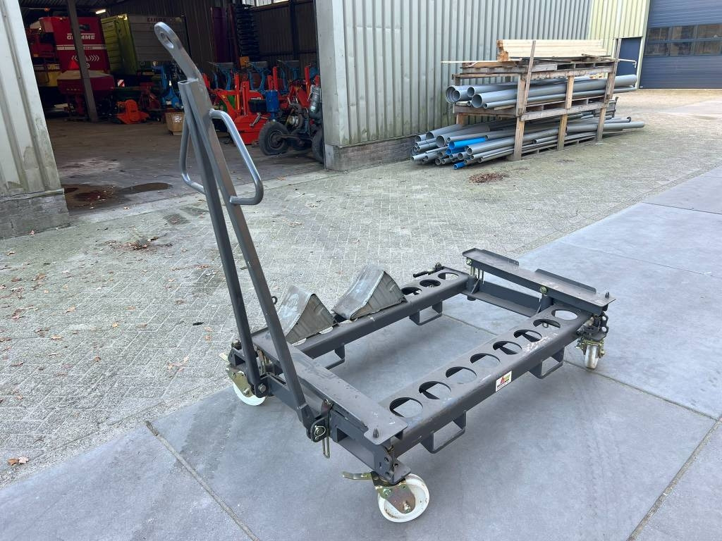 Claas / Fliegl Cargos transport kar - Samo-nakladalni voz: slika 1 Claas / Fliegl Cargos transport kar - Samo-nakladalni voz: slika 1