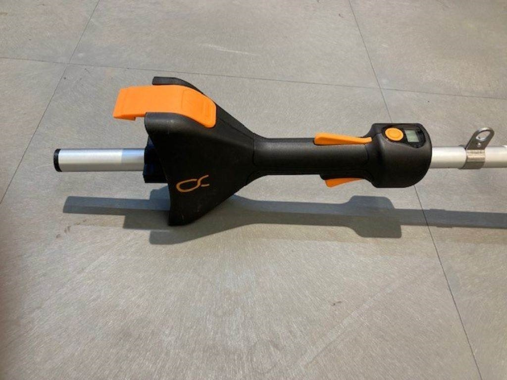 Pellenc Excelion Alpha - Vrtna kosilnica: slika 2 Pellenc Excelion Alpha - Vrtna kosilnica: slika 2