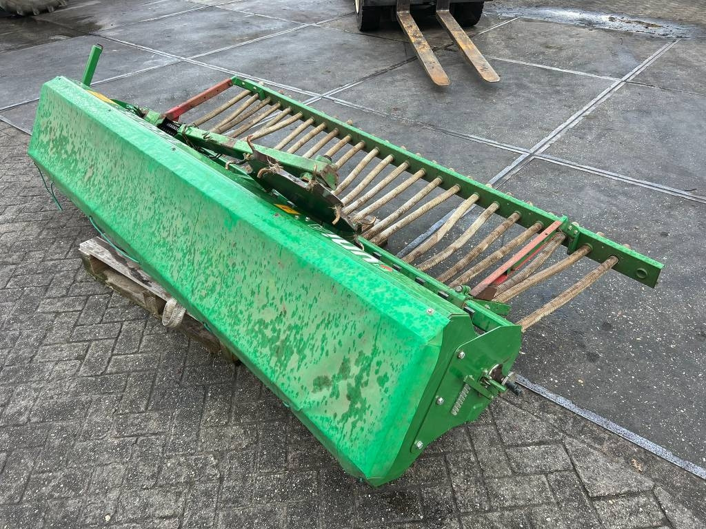 Unia 3/550/25 zaaimachine - Sejalnica: slika 3 Unia 3/550/25 zaaimachine - Sejalnica: slika 3