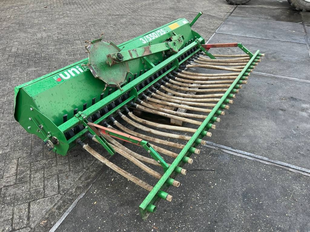 Unia 3/550/25 zaaimachine - Sejalnica: slika 2 Unia 3/550/25 zaaimachine - Sejalnica: slika 2