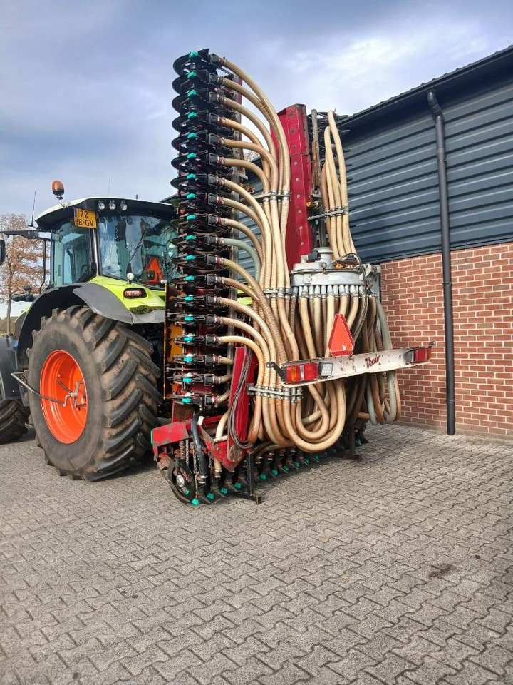 Vredo ZB3-9152 - Trosilnik gnoja: slika 1 Vredo ZB3-9152 - Trosilnik gnoja: slika 1