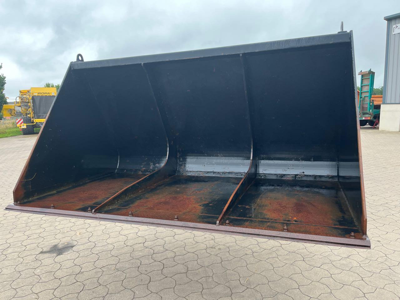 AF Mega Schaufel - Žlica za nakladalnik: slika 1 AF Mega Schaufel - Žlica za nakladalnik: slika 1