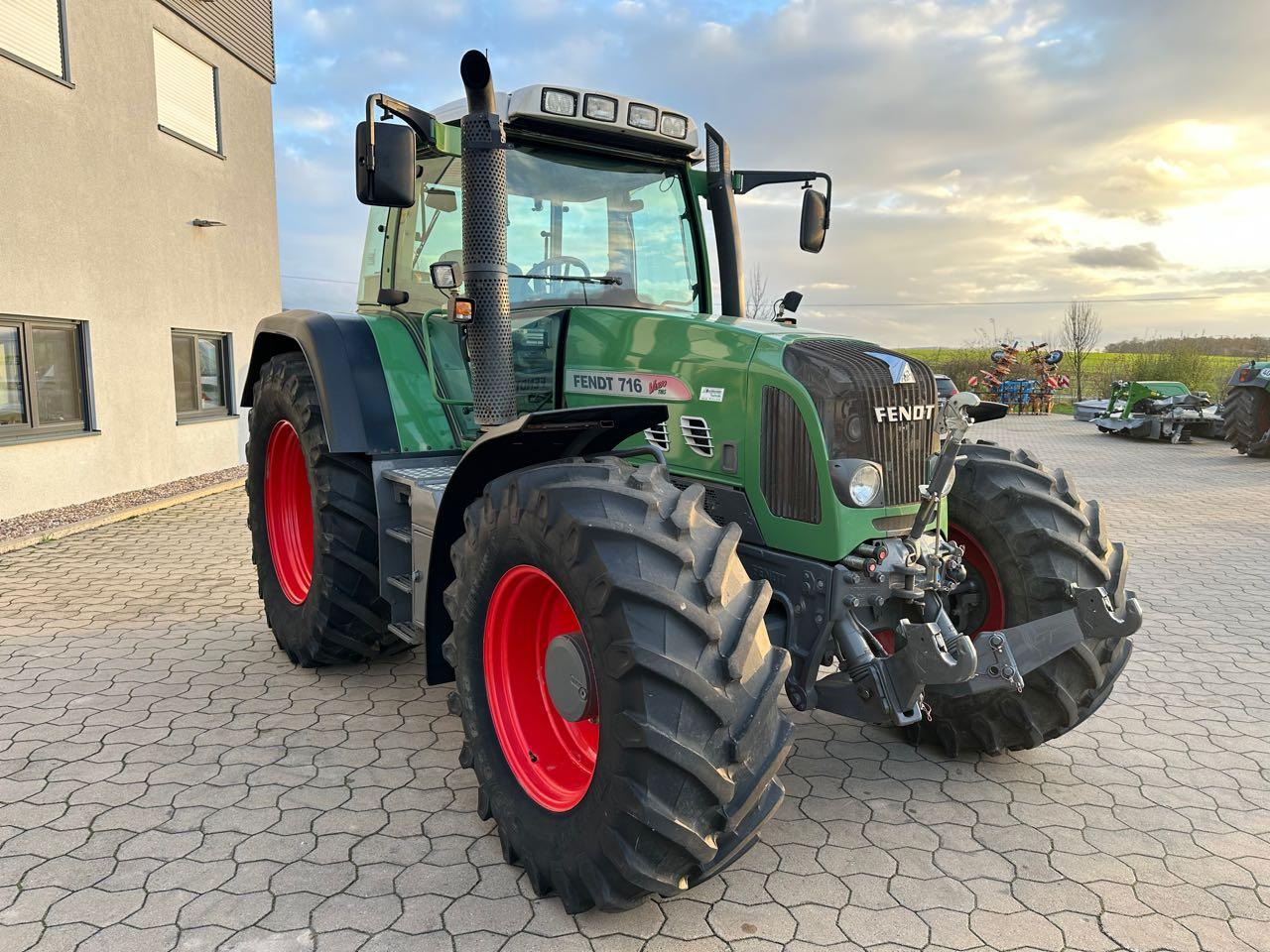 Fendt 716 Vario TMS - Traktor: slika 4 Fendt 716 Vario TMS - Traktor: slika 4