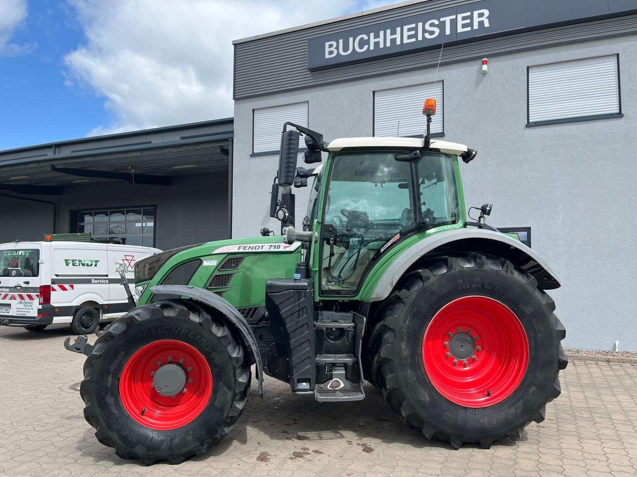Fendt 718 Vario SCR - Traktor: slika 2 Fendt 718 Vario SCR - Traktor: slika 2