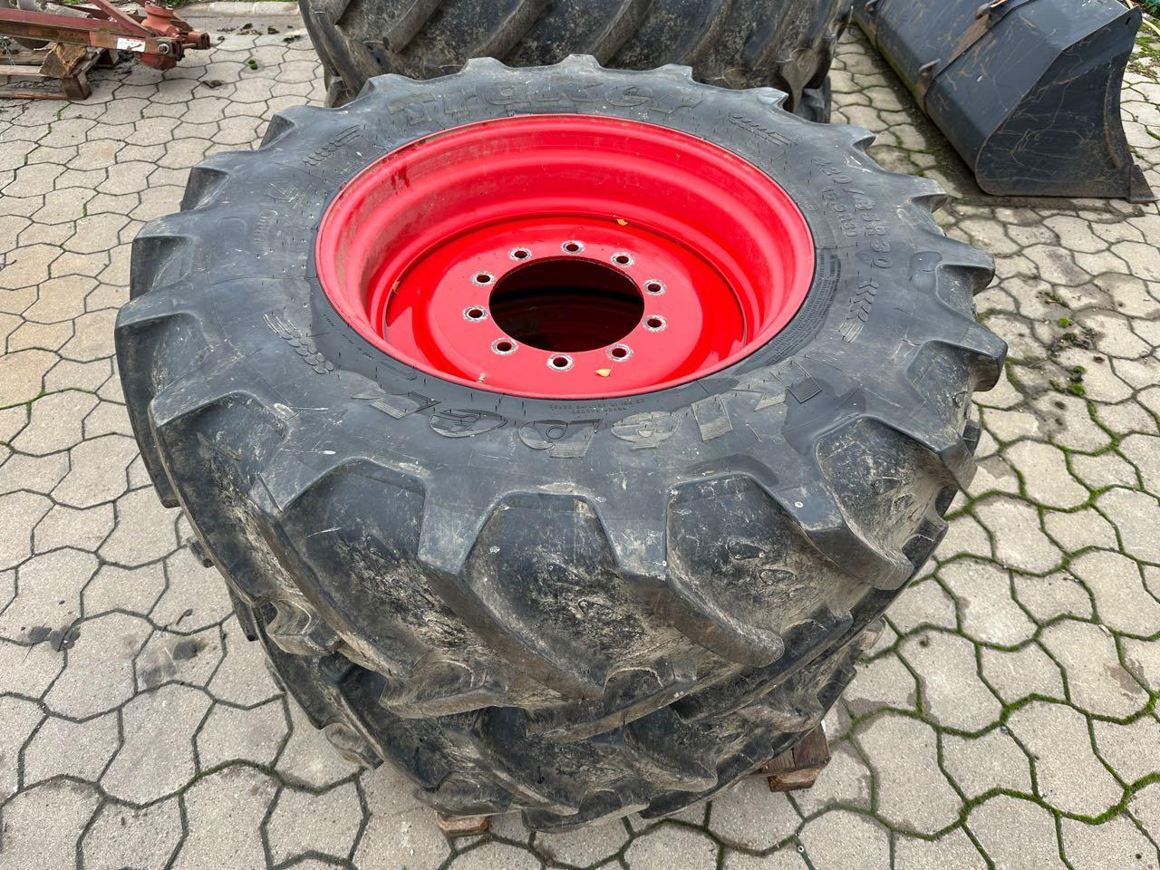 Firestone Komplettsatz 420/85 R30 + 460/85 R42 - Guma: slika 3 Firestone Komplettsatz 420/85 R30 + 460/85 R42 - Guma: slika 3