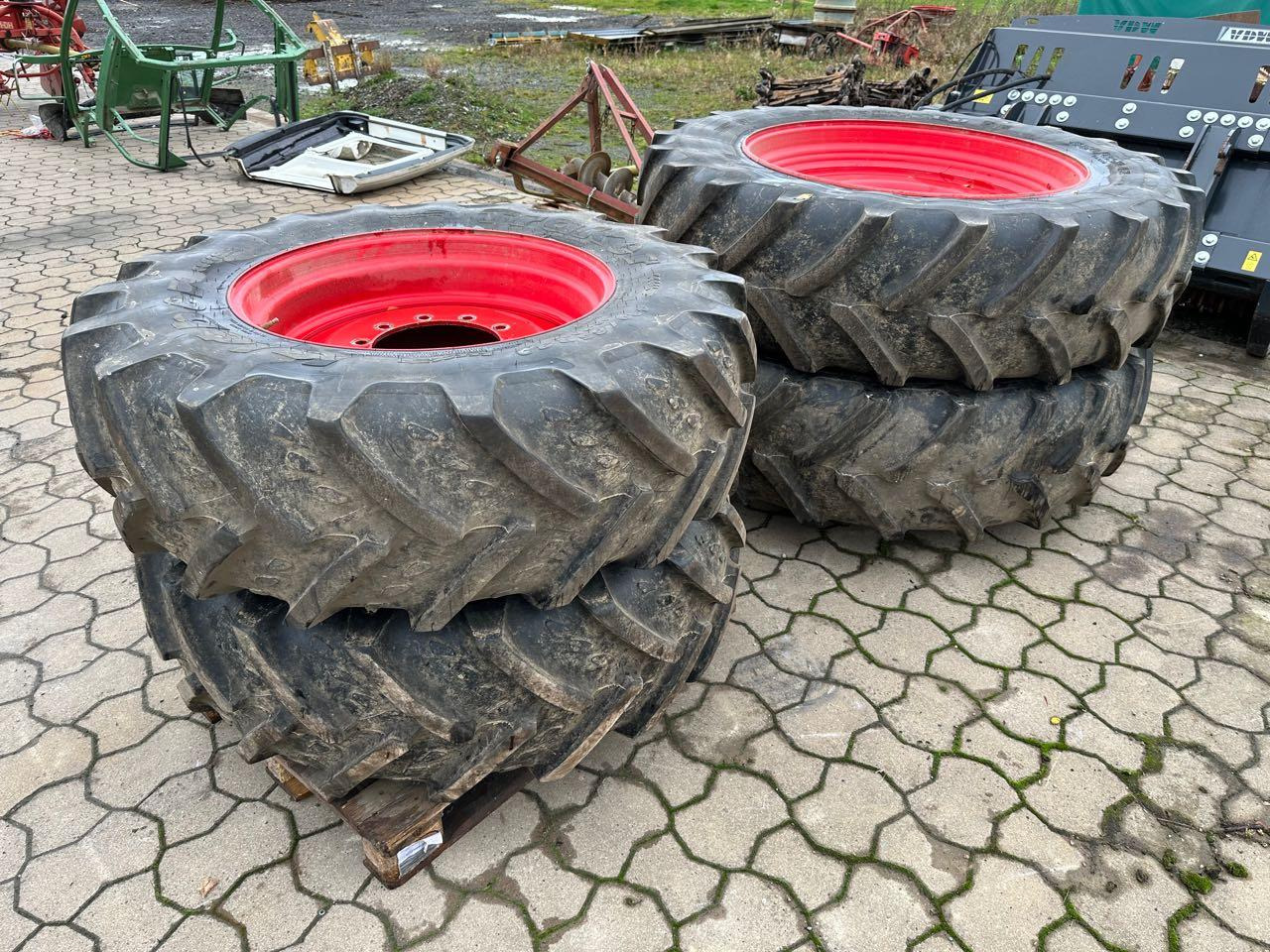 Firestone Komplettsatz 420/85 R30 + 460/85 R42 - Guma: slika 2 Firestone Komplettsatz 420/85 R30 + 460/85 R42 - Guma: slika 2