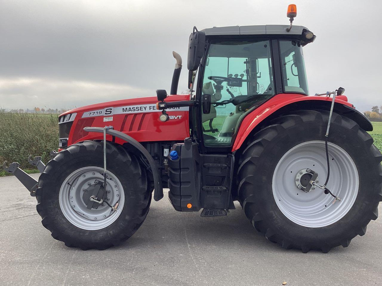 Massey Ferguson 7719 Dyna - VT - Traktor: slika 2 Massey Ferguson 7719 Dyna - VT - Traktor: slika 2